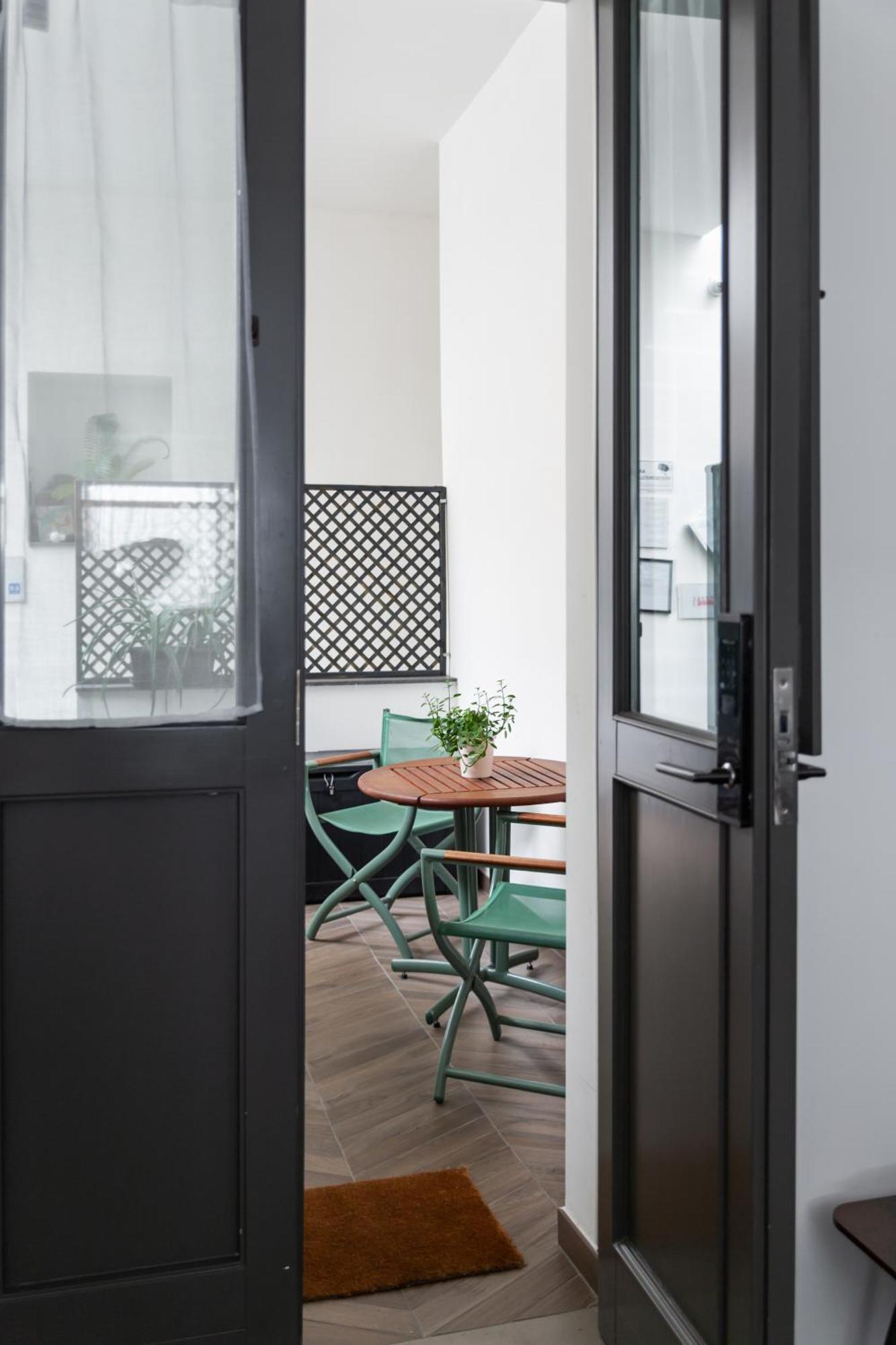 Archihouse Suites Naples Luaran gambar
